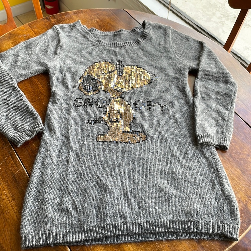 Beautiful and rare Snoopy grey mohair sweater. Woman’s size small